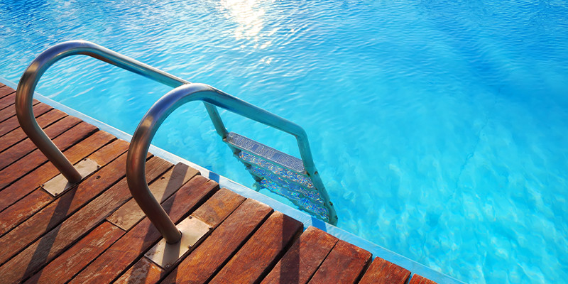   Die richtige Poolpflege im Sommer