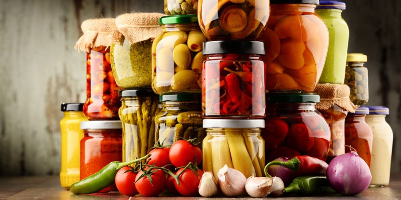  Tipps und Tricks, um Lebensmittel zu konservieren und Geld zu sparen